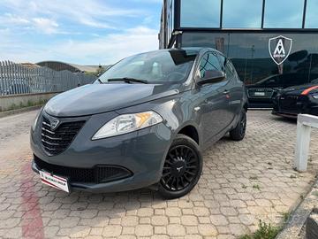 Lancia Ypsilon 0.9 TwinAir 85 CV 5 porte Metano Ec
