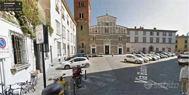 Appartamento di 250 m² con più di 5 locali e posto