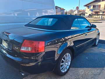 Audi A4 2.4 V6