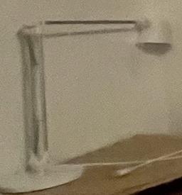 lampada da scrivania orientabile ikea
