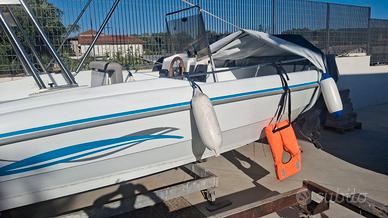 Barca - natante marea 20