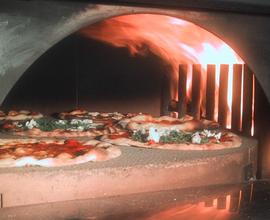 Pizzeria con sala interna 200/100A