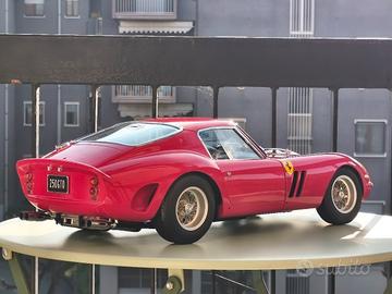 Ferrari 250 GTO Scala 1:8 Centauria