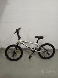 bicicletta bmx 