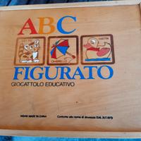 gioco in legno,tessere con lettere e disegni