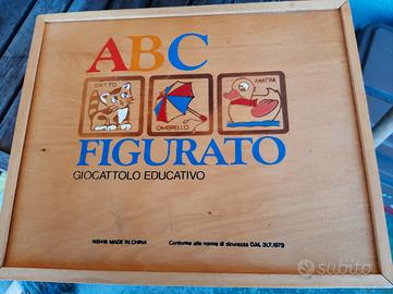 gioco in legno,tessere con lettere e disegni