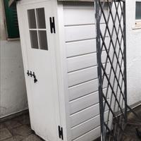 Casetta in PVC "Garofalo" da esterno + 2 mensole
