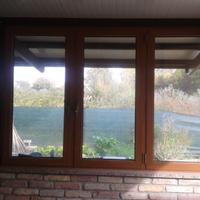 Vetrata alluminio tinta legno 3 finestre