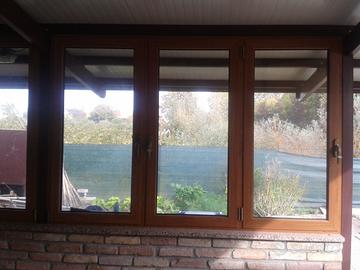 Vetrata alluminio tinta legno 3 finestre