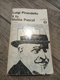 Libro vintage "Il fu Mattia Pascal"