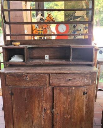 Credenza rustica in legno