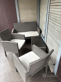 Salottino in rattan sintetico