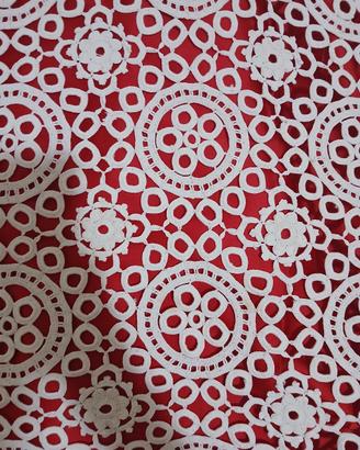 coperta fatta a mano all'uncinetto