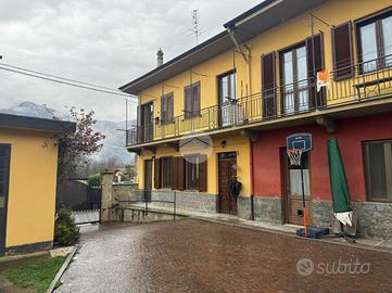 CASA SEMINDIPENDENTE A FIANO