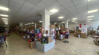 Fiera-Montepellegrino: magazzino deposito 830 mq