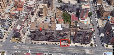 Locale commerciale 250 mq zona ad alto passaggio