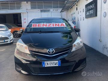 Toyota Yaris 1.0 5 porte Lounge