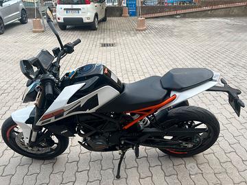 Moto 125 KTM DUKE