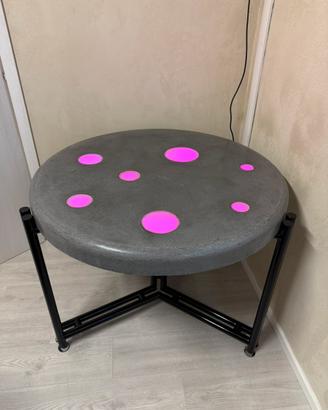 Tavolo in centro decorativo per interno ed esterno