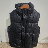 Gilet Puffer Zara in similpelle nera 