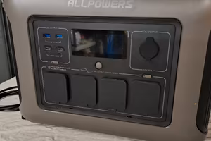 Allpowers r1500 lite con pannello solare da 200w