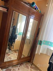 Armadio antico con specchi originali