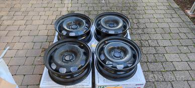 Cerchi Auto 16" in ferro + Copricerchi Opel