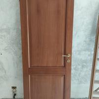 porte ciliegio vero legno maniglie ottone