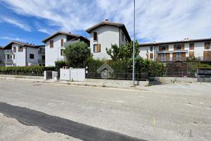 3 LOCALI A BAGNOLO SAN VITO