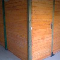 Box in legno con polistirolo