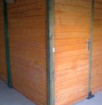 Box in legno con polistirolo