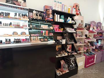 Attività commerciale ben avviata di profumer