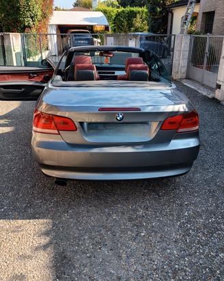 E93 con allestimento raro