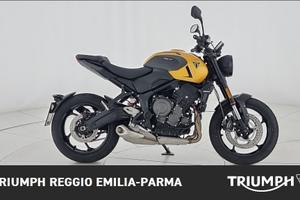 TRIUMPH Trident 660
