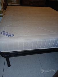 Rete e materasso matrimoniale