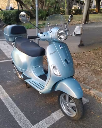 Vespa Piaggio LX, 150 cc, km 24000, anno 2005,