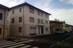 Immobile di prestigio e terreni in zona collinare