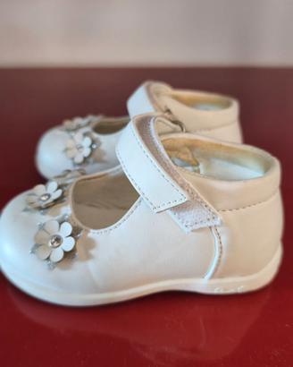 Scarpine bimba taglia 21