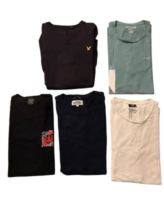 Lotto di 4 t-shirt+1felpa