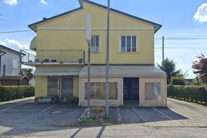 Casa indipendente di 225 m² con più di 5 locali e 