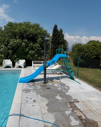 Scivolo per piscina