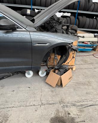 Jaguar F-Pace 2.0 D 180 CV AWD aut. Prestige