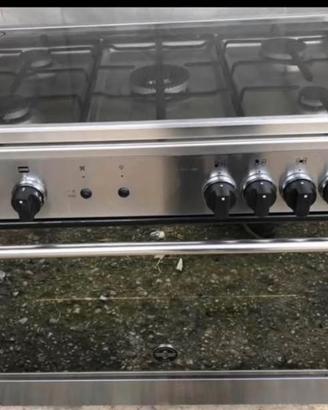 Cucina gas 5 fuochi forno gas ventilato 90/60cm