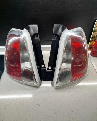 Fari posteriori fiat 500