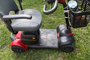 Scooter elettrico Magicsan GAIO 4 ruote per anzian