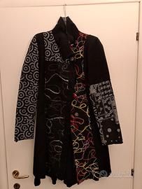 cappotto a tre quarti con diverse texture e fantas