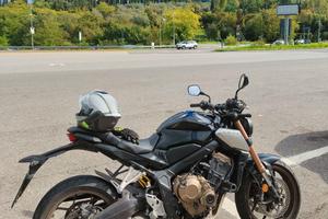 Honda Cb650 r