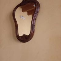 Antica cornice con specchio