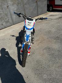 Lem 125 cc