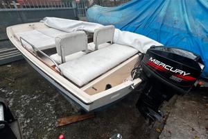 Boston Whaler 13 + Mercury 25 America
